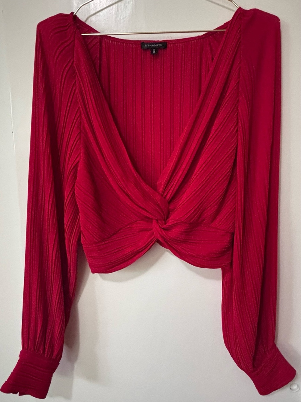 Dynamite| Red Ribbed Feminine Twist-Front Long Sleeve Crop Top Sz M